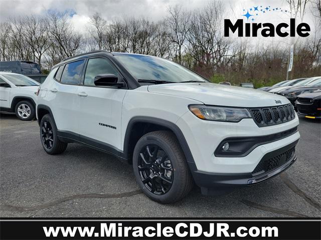 2024 Jeep Compass COMPASS LATITUDE 4X4