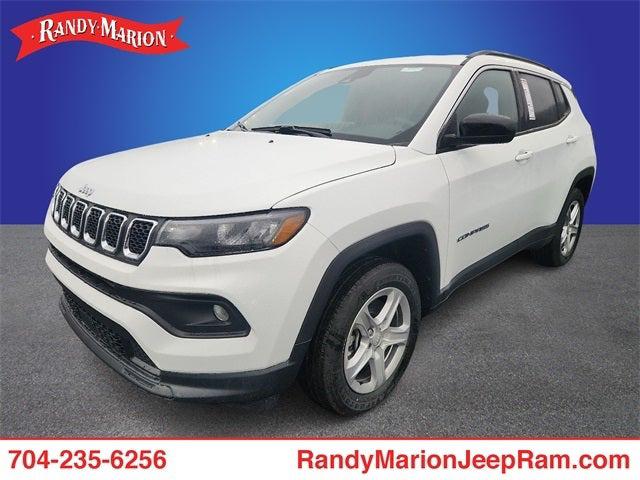 2024 Jeep Compass COMPASS LATITUDE 4X4