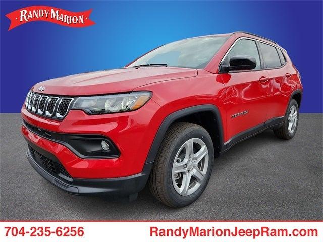 2024 Jeep Compass COMPASS LATITUDE 4X4