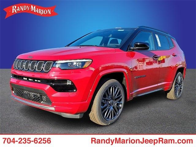 2024 Jeep Compass COMPASS LIMITED 4X4