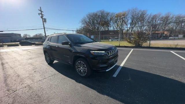 2024 Jeep Compass COMPASS LIMITED 4X4