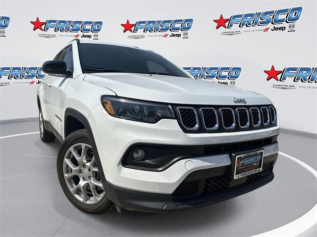 2024 Jeep Compass COMPASS LATITUDE LUX 4X4