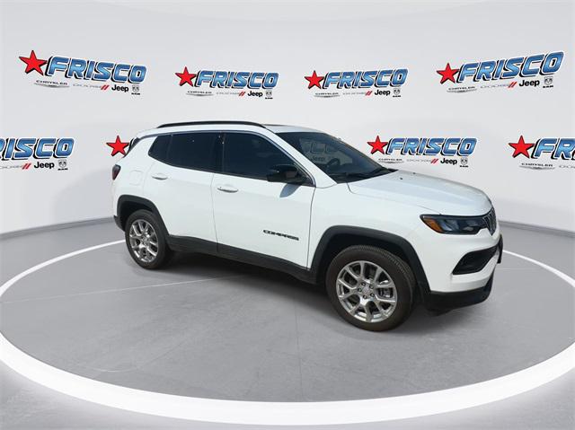 2024 Jeep Compass COMPASS LATITUDE LUX 4X4