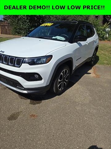 2024 Jeep Compass COMPASS LIMITED 4X4