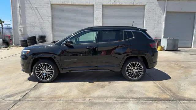 2024 Jeep Compass COMPASS LIMITED 4X4