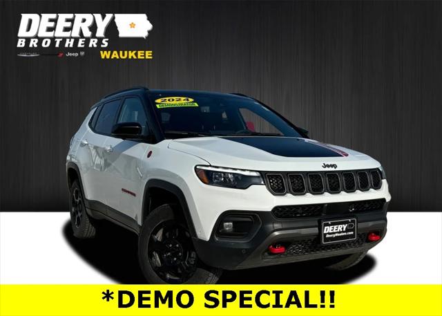 2024 Jeep Compass COMPASS TRAILHAWK 4X4