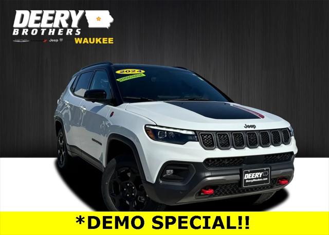 2024 Jeep Compass COMPASS TRAILHAWK 4X4