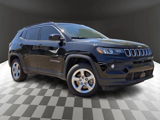 2024 Jeep Compass COMPASS LATITUDE 4X4