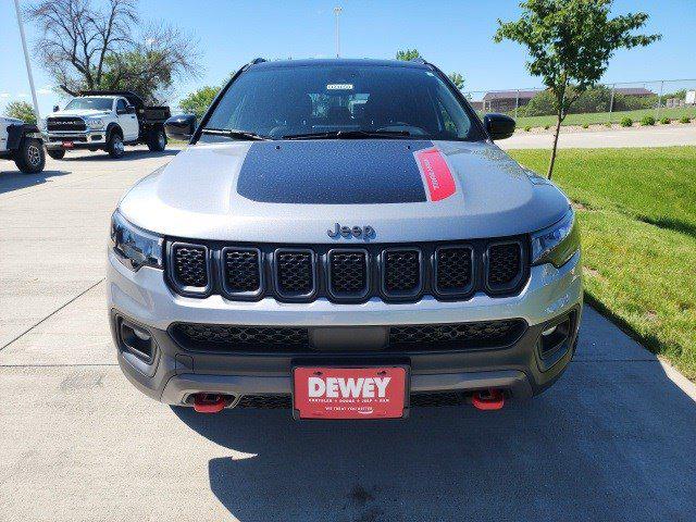 2024 Jeep Compass COMPASS TRAILHAWK 4X4