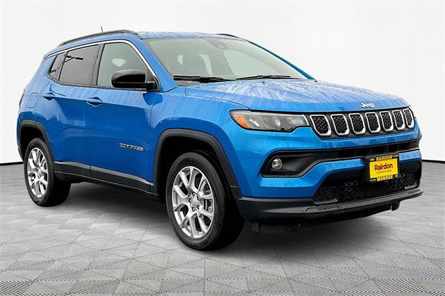 2024 Jeep Compass COMPASS LATITUDE LUX 4X4