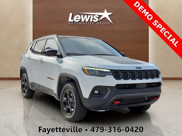 2024 Jeep Compass COMPASS TRAILHAWK 4X4