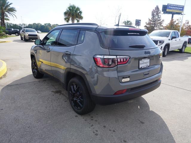 2024 Jeep Compass COMPASS LATITUDE 4X4