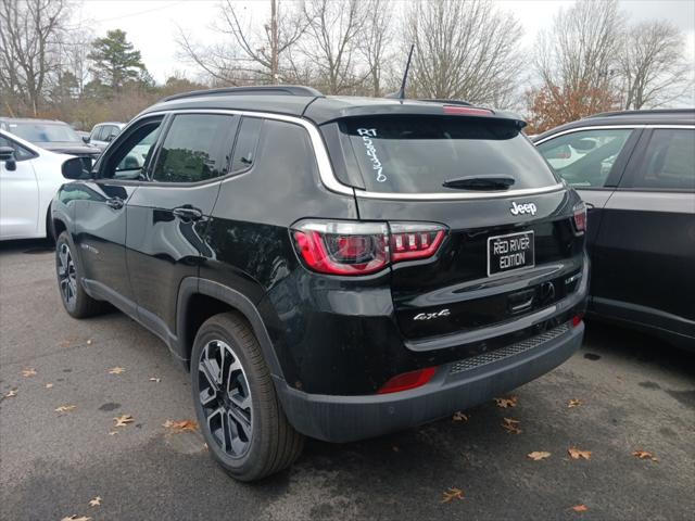 2024 Jeep Compass COMPASS LIMITED 4X4