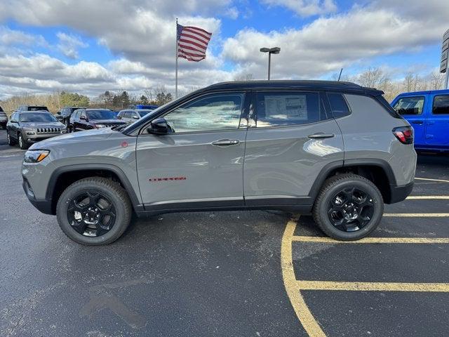 2024 Jeep Compass COMPASS TRAILHAWK 4X4