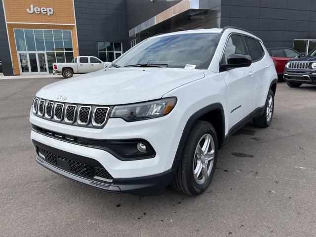 2024 Jeep Compass COMPASS LATITUDE 4X4