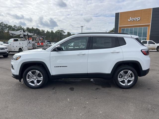 2024 Jeep Compass COMPASS LATITUDE 4X4