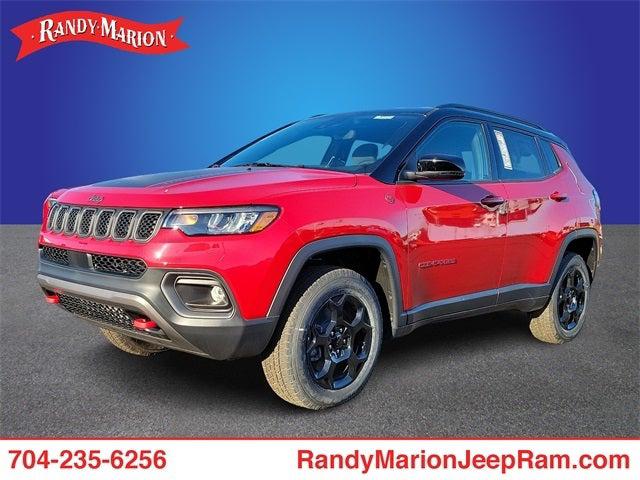 2024 Jeep Compass COMPASS TRAILHAWK 4X4