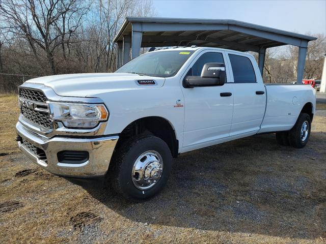 2024 RAM Ram 3500 RAM 3500 TRADESMAN CREW CAB 4X4 8 BOX