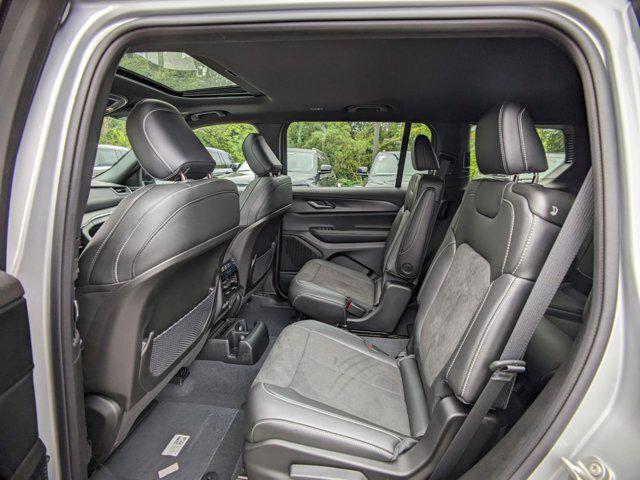 2023 Jeep Grand Cherokee GRAND CHEROKEE L ALTITUDE 4X4