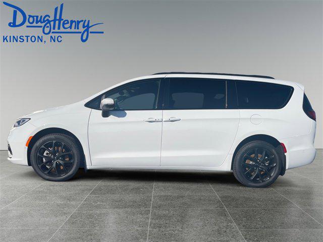 2023 Chrysler Pacifica PACIFICA TOURING L AWD