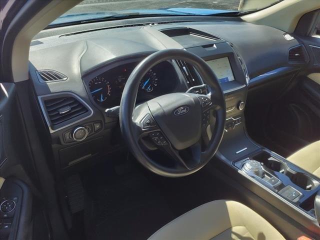 2020 Ford Edge SE