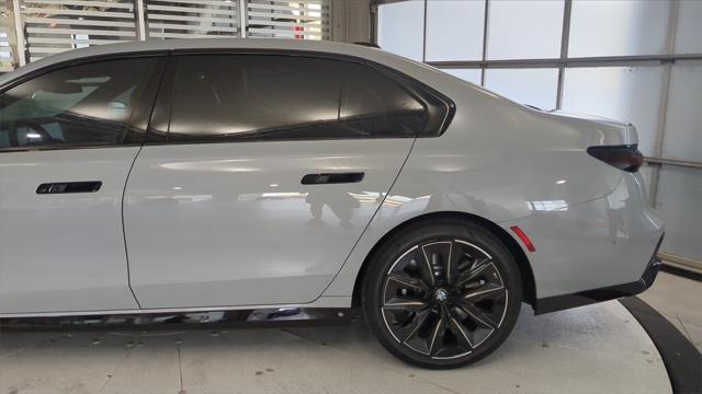 2023 BMW 7 Series 760i xDrive Sedan