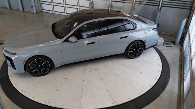 2023 BMW 7 Series 760i xDrive Sedan
