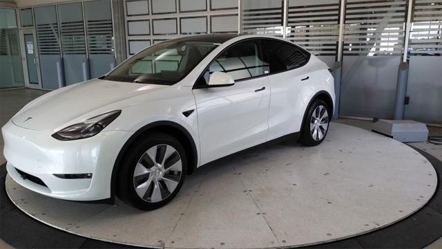 2023 Tesla Model Y Long Range Dual Motor All-Wheel Drive