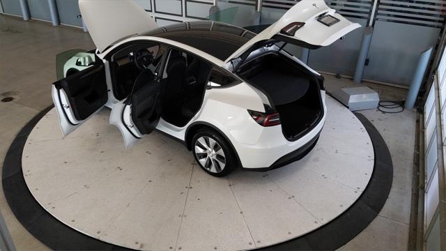 2023 Tesla Model Y Long Range Dual Motor All-Wheel Drive