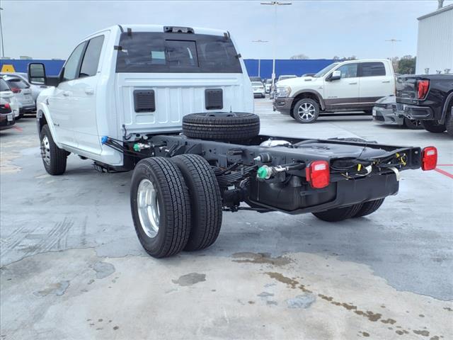 2024 RAM Ram 3500 Chassis Cab RAM 3500 LARAMIE CREW CAB CHASSIS 4X4 60 CA