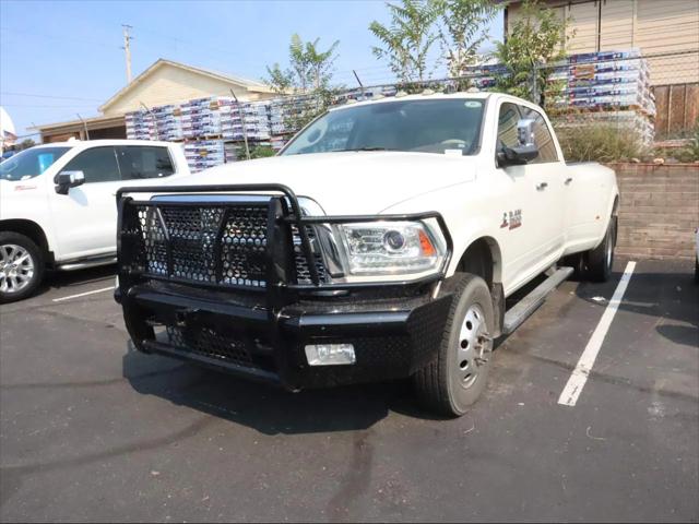 2017 RAM 3500 Laramie Crew Cab 4x4 8 Box