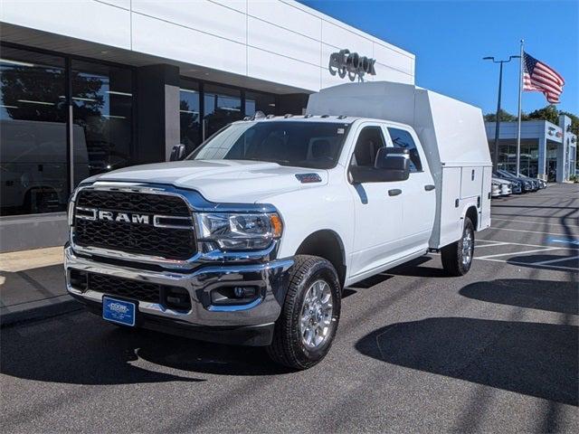 2024 RAM Ram 3500 Chassis Cab RAM 3500 TRADESMAN CREW CAB CHASSIS 4X4 60 CA