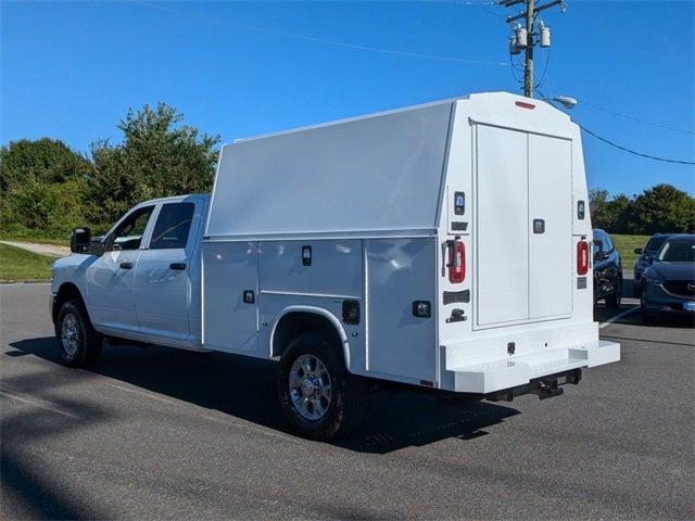 2024 RAM Ram 3500 Chassis Cab RAM 3500 TRADESMAN CREW CAB CHASSIS 4X4 60 CA