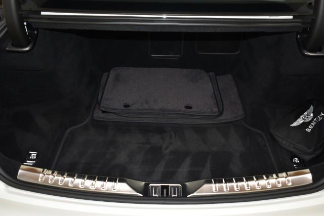 2022 Bentley Flying Spur V8