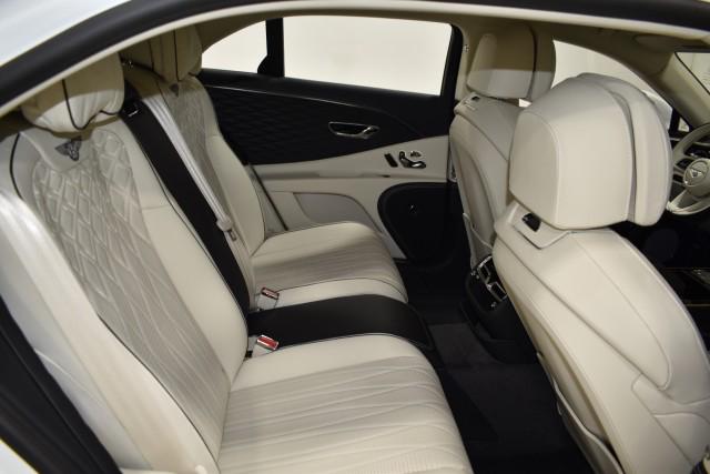 2022 Bentley Flying Spur V8