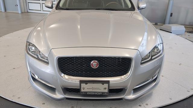 2018 Jaguar XJ XJ R-Sport