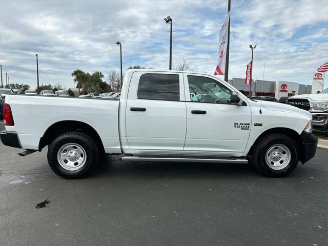 2023 RAM Ram 1500 Classic RAM 1500 CLASSIC TRADESMAN CREW CAB 4X4 57 BOX