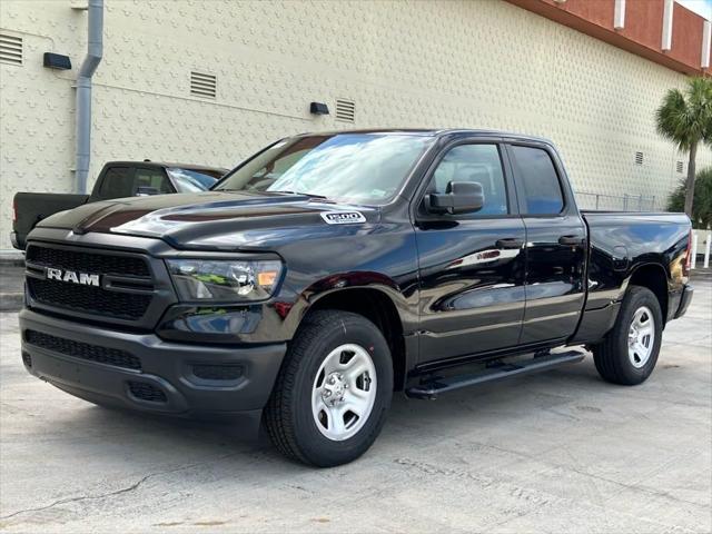 2024 RAM Ram 1500 RAM 1500 TRADESMAN QUAD CAB 4X4 64 BOX