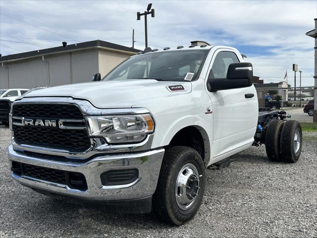 2024 RAM Ram 3500 Chassis Cab RAM 3500 TRADESMAN CHASSIS REGULAR CAB 4X4 60 CA