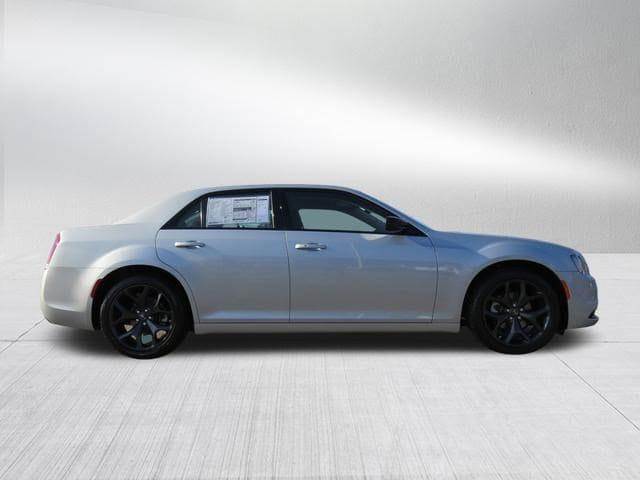 2023 Chrysler Chrysler 300 300 TOURING