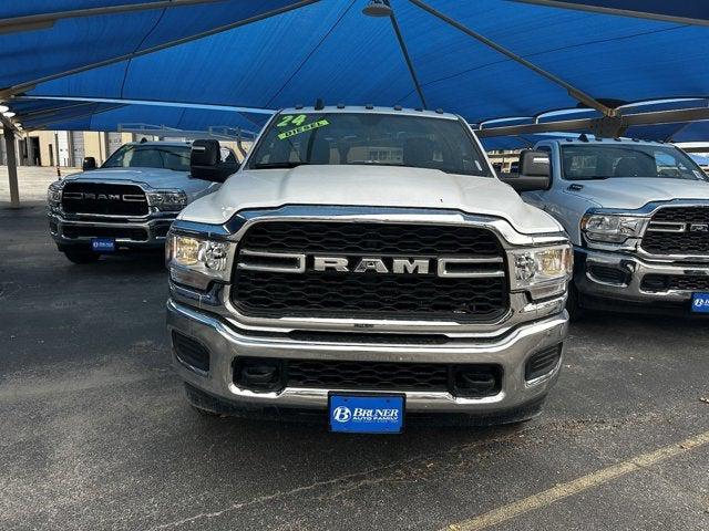 2024 RAM Ram 3500 Chassis Cab RAM 3500 TRADESMAN CHASSIS REGULAR CAB 4X4 60 CA