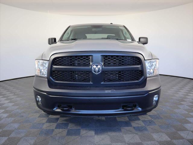 2023 RAM Ram 1500 Classic RAM 1500 CLASSIC TRADESMAN CREW CAB 4X4 57 BOX