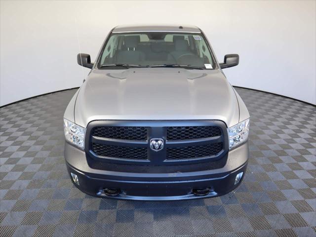 2023 RAM Ram 1500 Classic RAM 1500 CLASSIC TRADESMAN CREW CAB 4X4 57 BOX