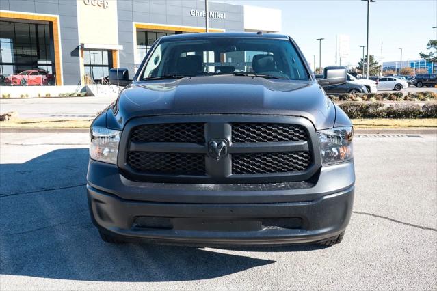 2023 RAM Ram 1500 Classic RAM 1500 CLASSIC TRADESMAN CREW CAB 4X4 57 BOX