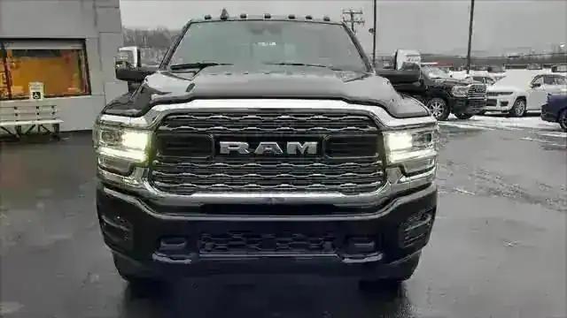 2024 RAM Ram 2500 RAM 2500 LIMITED CREW CAB 4X4 64 BOX