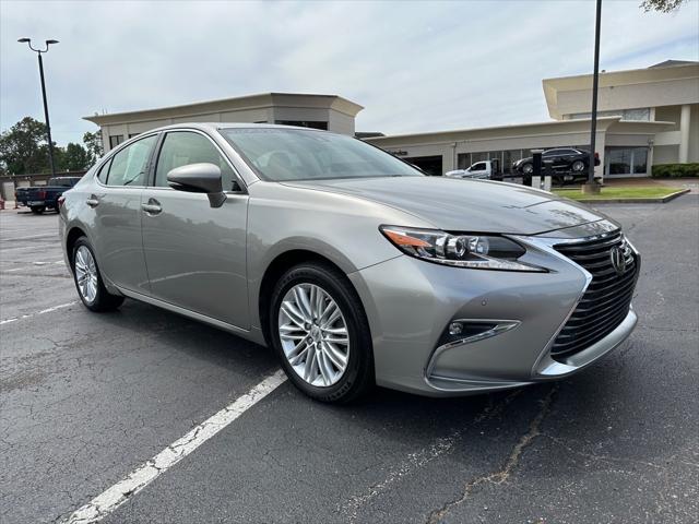 2017 Lexus ES 350 Base