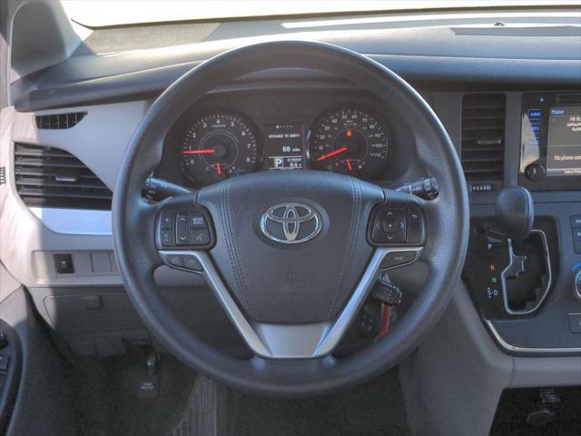 2016 Toyota Sienna LE 7 Passenger