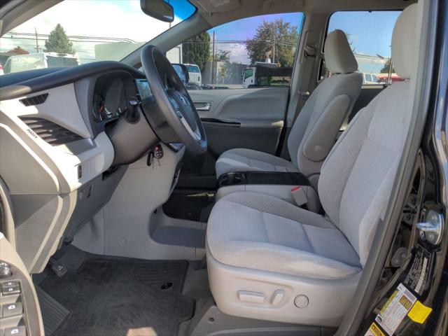 2016 Toyota Sienna LE 7 Passenger