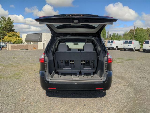 2016 Toyota Sienna LE 7 Passenger