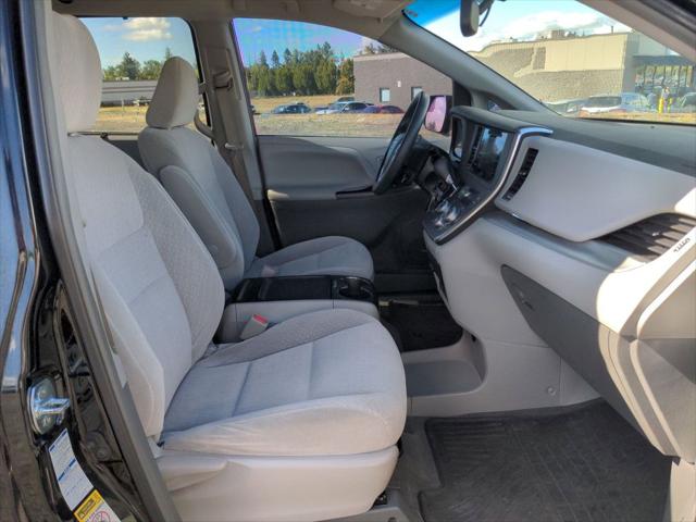 2016 Toyota Sienna LE 7 Passenger